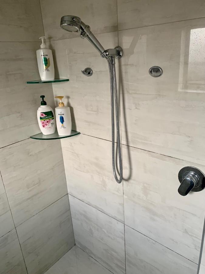 Kg Ensuite Palmerston North Exterior photo